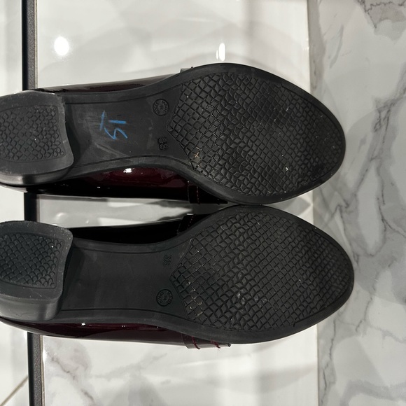 DChicas Shoes - Picture 3 of 4